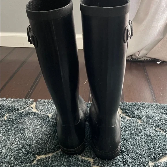 Helly Hansen Black Rain Boots - Picture 4 of 8